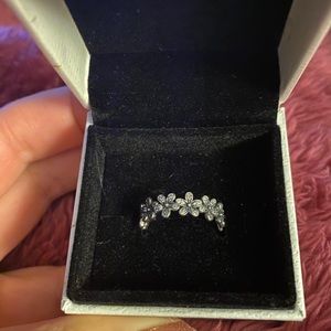 Pandora flower ring